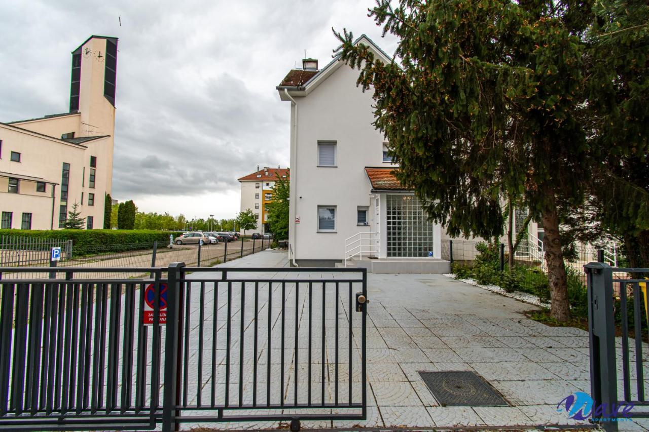 Modern Apartments Wave Near The Airport Velika Gorica Dış mekan fotoğraf